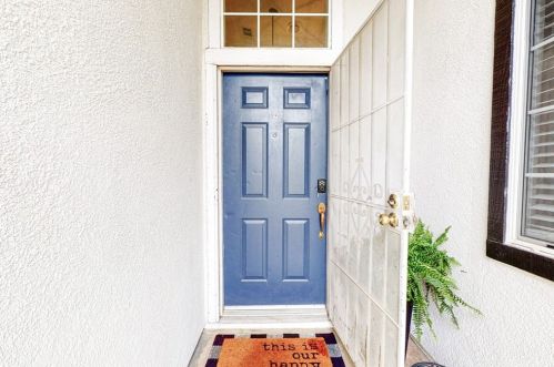 1071 Whispering Wood Ln, Perris, CA 92571-9419