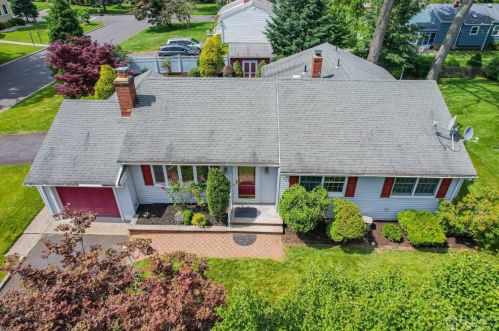 252 Prescott Ave, Edison, NJ 08820-1210