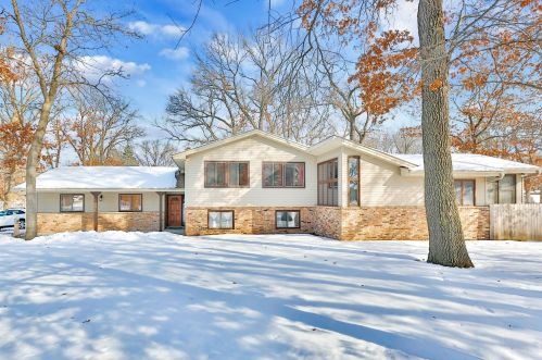 1006 12th St, Princeton, MN 55371-1160