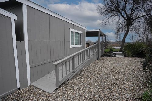 4399 Aplicella Ct, Manteca CA  95337-9100 exterior
