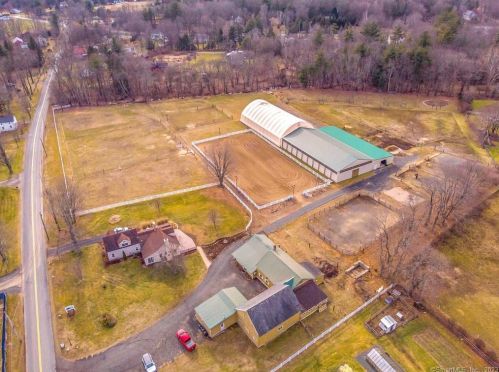31 Wells Rd, Granby CT  06035-1604 exterior