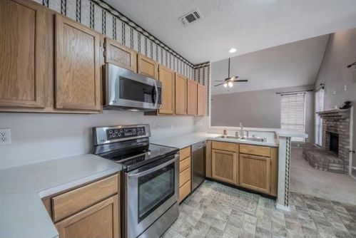 4817 Salmon Run Way, Fort Worth TX  76137-5652 exterior