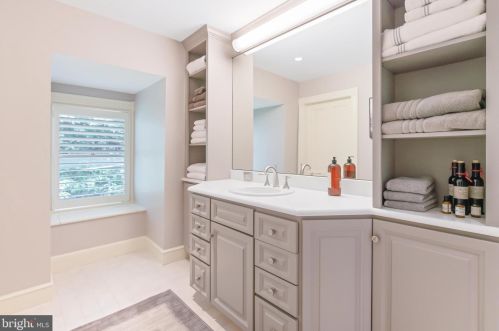 202 Marion St, Lancaster PA  17602-2758 exterior