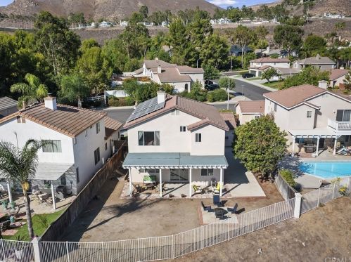 17488 Meadow Rock Dr, Riverside CA  92503-8702 exterior