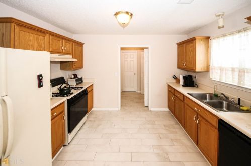 6845 Bells Lndg Cv, Rex GA 30273-2264 exterior