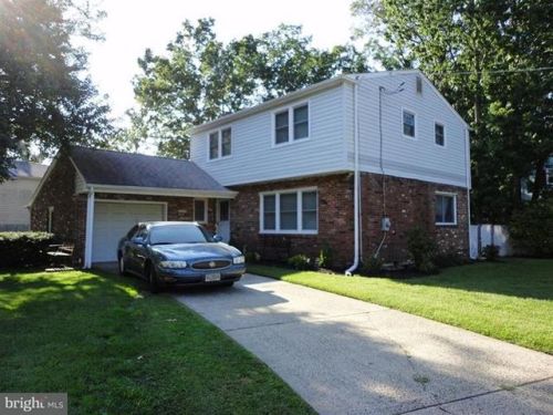 722 Continental Ct, Blenheim, NJ 08012-1241