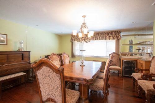 16273 Rancho Escondido Dr, Riverside CA  92506-5814 exterior