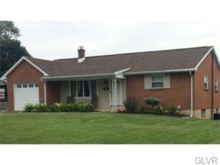 4236 Briarcliff Rd, Allentown, PA 18104-4408