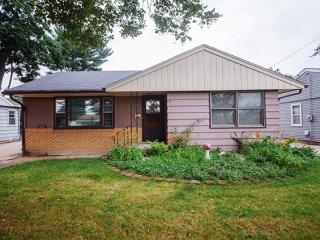 2403 Sharon Ave, Rockford, IL 61103-3608