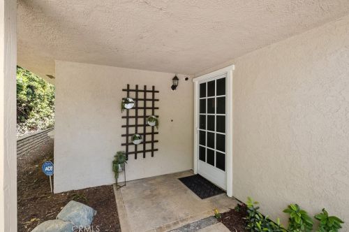10 Cherry, Irvine CA  92612-2313 exterior