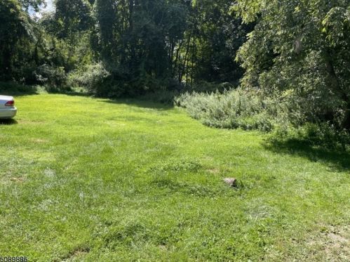 18 Lincoln Pl, Fredon, NJ 07860-2608
