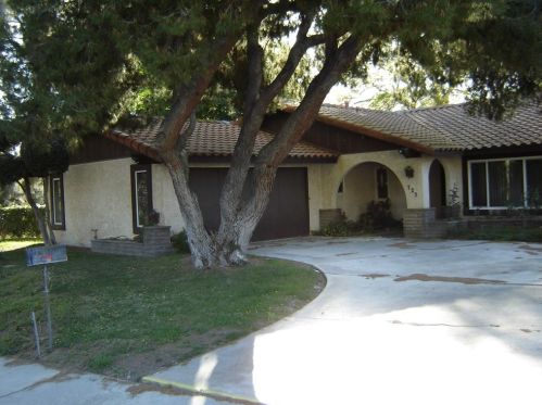 725 Via Concepcion, Riverside, CA 92506-3631