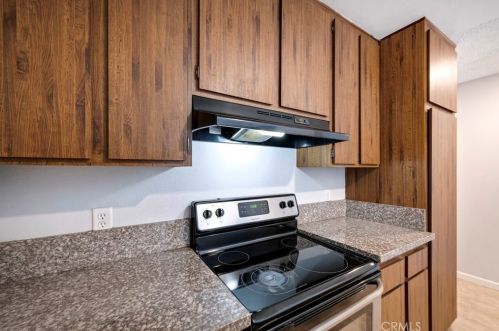 174 Streamwood, Irvine CA  92620-1965 exterior