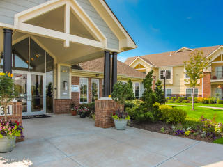 4631 Eastland Center Dr, Independence MO  64055-7800 exterior