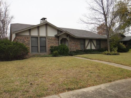 5710 Galaxie Rd, Garland TX  75044-4510 exterior