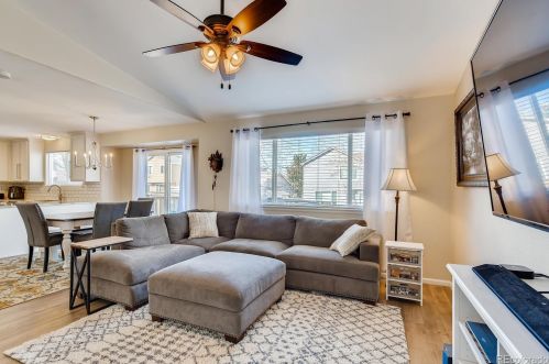 5509 Versailles St, Denver CO  80015-6659 exterior