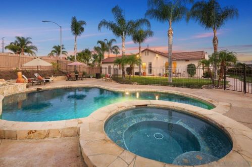 17062 Harvest Point Way, Ramona, CA 92065-5930