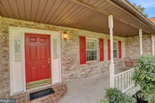6521 Leo Dr, Harrisburg, PA 17111-4853