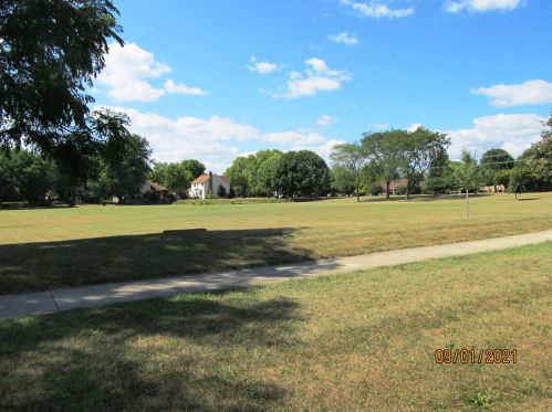 1356 Mc Dowell Rd, Naperville IL  60563-0104 exterior