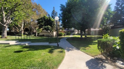 1454 Maxwell Ln, Upland CA 91786-7015 exterior