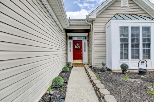 55 Oakmont Ln, Jackson Twp, NJ 08527-4027
