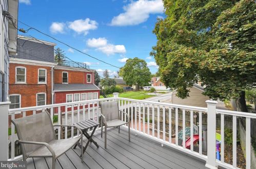 316 Walnut St, Hanover PA 17331-2536 exterior