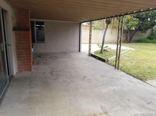 2105 Eastwood Ave, Santa Ana, CA 92705-7009