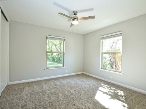 7607 Creston Ln, Austin TX  78752-1326 exterior