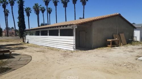 17165 Cole Ave, Riverside CA  92508-9724 exterior