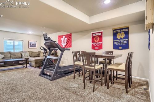 26840 Roxbury Pl, Denver CO  80016-7527 exterior