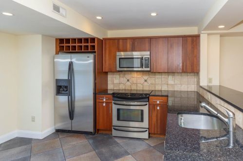 947 Auburnview Dr, Cincinnati OH  45206-2582 exterior