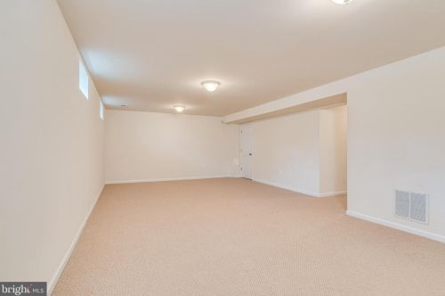 179 Colonial Dr, Charles Town WV  25414-4498 exterior