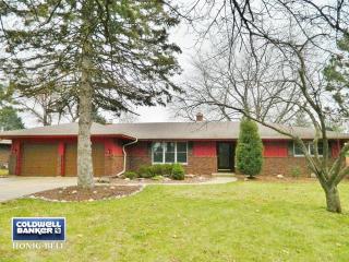 402 Orchard Ave, Oswego, IL 60543-8869