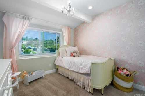 8020 Woodsboro Ave, Anaheim CA  92807-2506 exterior