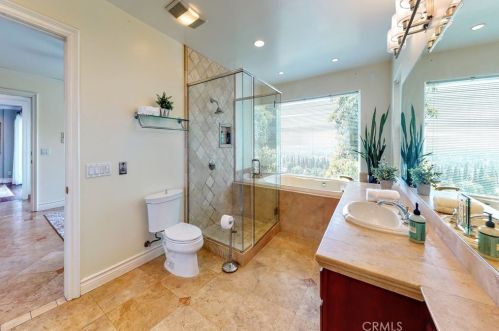 11832 Cir Dr, Whittier CA 90601-2352 exterior