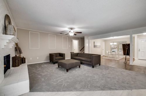 4044 Windy Crst Cir, Carrollton TX 75007 exterior