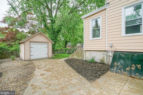 114 Ctr St, Camden NJ  08109-2201 exterior