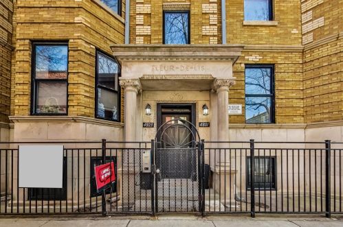 4803 Winthrop Ave, Chicago, IL 60640-3612