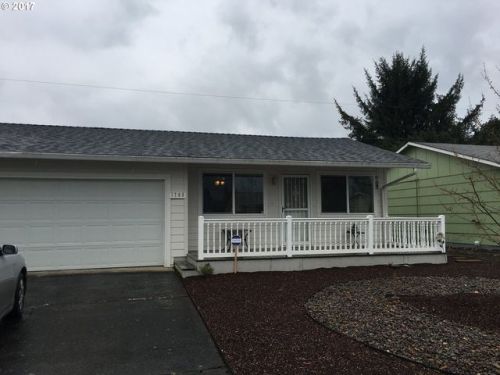 1708 Sallal Rd, Woodburn, OR 97071-2524