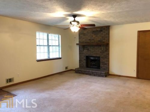 65 Allison Ct, Stockbridge GA  30281-2506 exterior