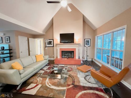 1523 Country Walk Dr, Statesboro, GA 30458-8770