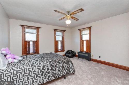 18 Middle St, Hanover PA 17331-3746 exterior