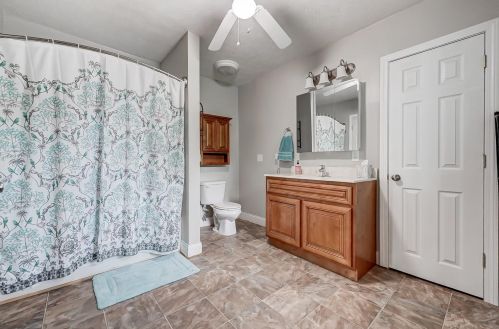 245 Harvest Ln, Cincinnati OH exterior