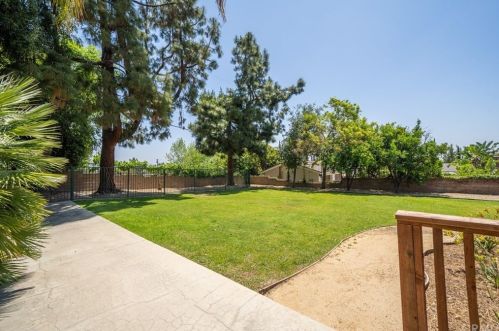 822 Easley Canyon Rd, Glendora, CA 91741-2176