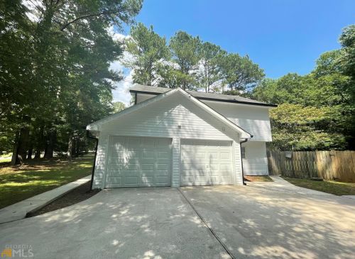 140 Ashley Creek Dr, Newnan, GA 30263-4165