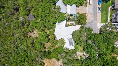 1101 Cyn Edge Dr, Austin TX  78733-2005 exterior