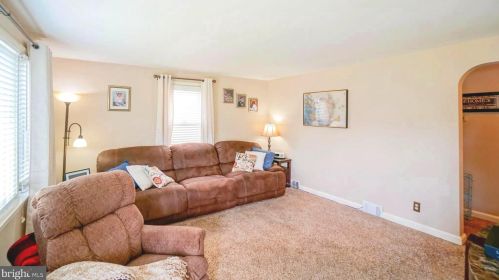 257 Elmore Ave, Trenton, NJ 08619-2513