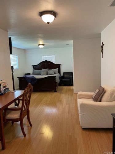 1426 Beacon Ave, Anaheim CA  92802-1718 exterior