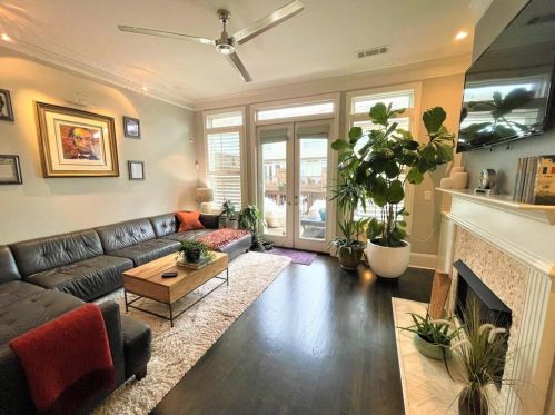 2136 Havenwood Trl, Atlanta GA  30319-4018 exterior