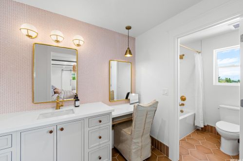 656 750, Woodland Hills UT 84653-5653 exterior